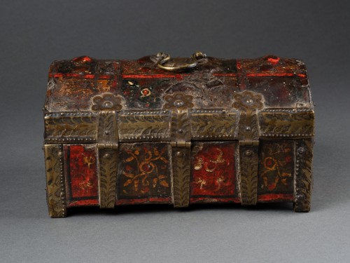 Coffret en cuir repoussé et polychrome, France, fin du XIVe siècle - Moyen Âge