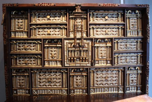 Furniture  - A late 16th early 17th Spanish Cabinet Vargueno with its chest of drawers