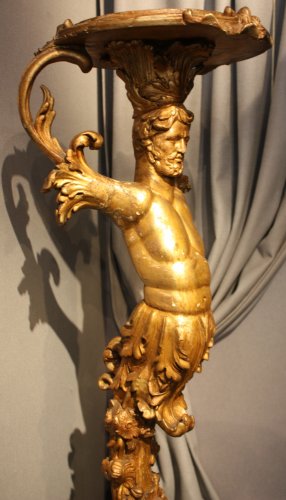 Paire de porte-torchères en bois et pastiglia, Rome début XVIIIe - Galerie Nicolas Lenté