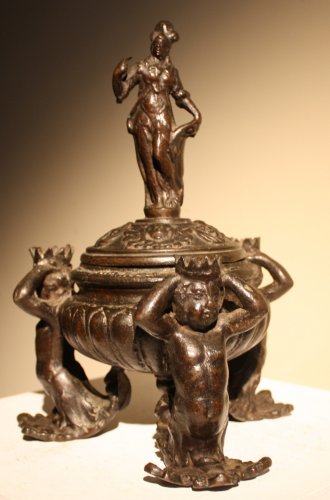 Encrier en bronze à patine brune, Venise, Renaissance, XVIe siècle