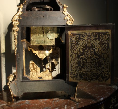 18th century - A French Louis XIV Ormolu-Mounted Brass and Tortoiseshell Boulle Marquetry bracket clock