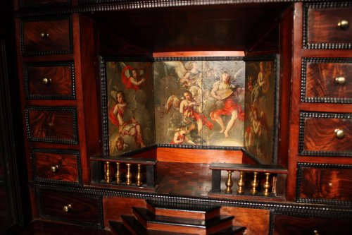 Antiquités - A 17th century carved ebony and ebonized wood cabinet, Paris