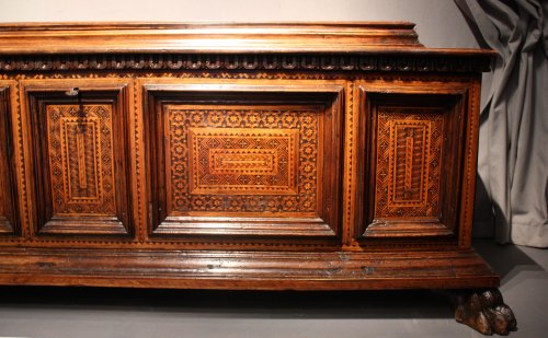 A late 15th century inlaid walnut chest cassone, Florence - Furniture Style 