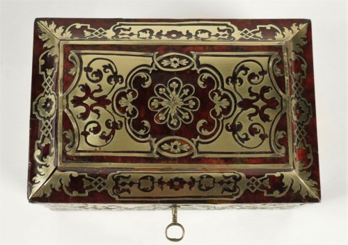 Decorative Objects  - A Louis XIV 17th  c. brass and tortoiseshell veneered casket