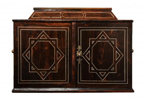 17th century - Early 17th Century Augsbourg Rosewood And Ivory Inlaid Cabinet