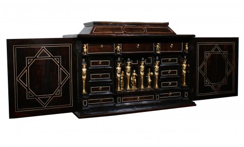  - Early 17th Century Augsbourg Rosewood And Ivory Inlaid Cabinet