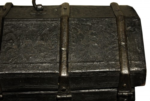Antiquités - Coffret d'époque gothique en cuir, XVe siècle
