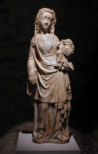 A mid-14th c. stone figure of Virgin and Child - Sculpture Style Middle age