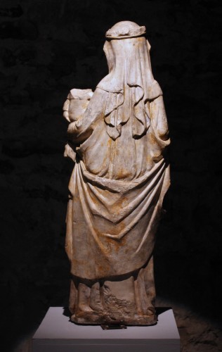 Antiquités - A mid-14th c. stone figure of Virgin and Child