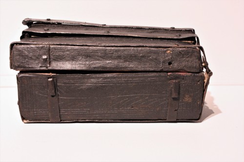 A French 15th c. leather and iron banded casket - 