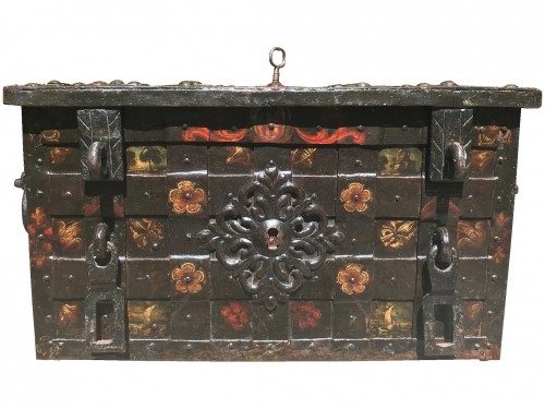 A 17th c. Nuremberg polychrome iron chest - Curiosities Style Louis XIV