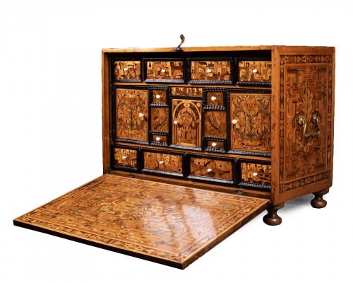 Cabinet de collectionneur en marqueterie, Augsbourg XVIIe siècle