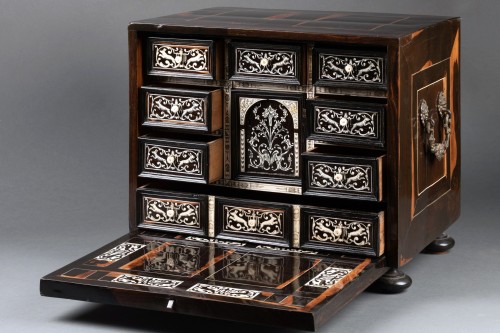 A 17th c. Italian (Lombardy) ebony and ivory inlaid cabinet - 