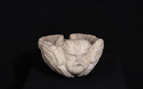 Small Marble Stoup, Tuscany, 16th Century - Religious Antiques Style Renaissance