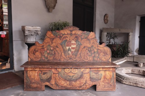 Sièges Canapé & Mobilier de Salon - Banquette laquée avec armoiries, Toscane 17e siècle