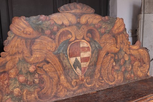 XVIIe siècle - Banquette laquée avec armoiries, Toscane 17e siècle