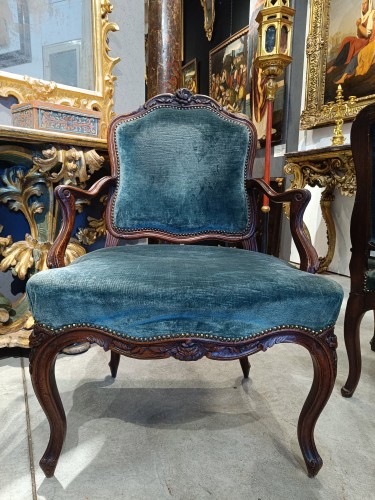 XVIIIe siècle - Paire de fauteuils Louis XV