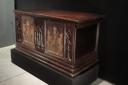 Gothic Chest, Italy 15th Century - Furniture Style Middle age
