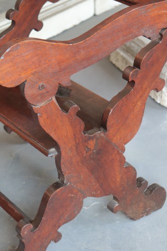 17th century - Pair Of Walnut Kneeler Seats, Tuscany 17th Century