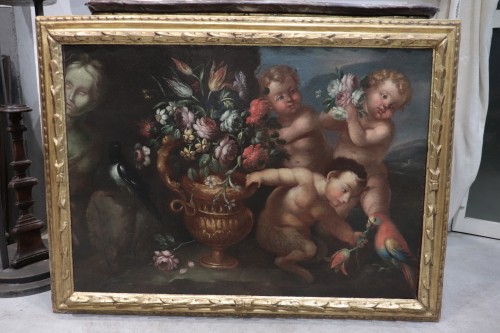 Nature morte aux putti et aux fleurs, Rome fin du 17e siècle - Tableaux et dessins Style Louis XIV
