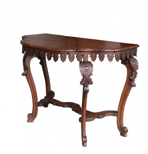 18th century - 18th Century Venetian Walnut Console Table