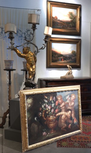 Still Life With Putti And Flowers, Rome Late 17th Century - Paintings & Drawings Style Louis XIV