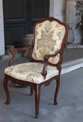 Paire de fauteuils italiens, 18e siècle - Sièges Style Louis XV