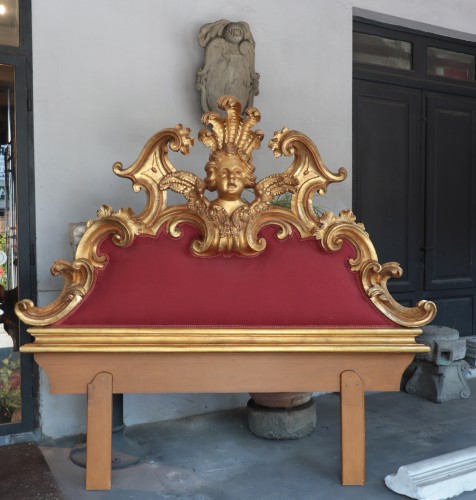 Tête de lit en bois doré, Toscane 18e siècle - Mobilier Style Louis XV