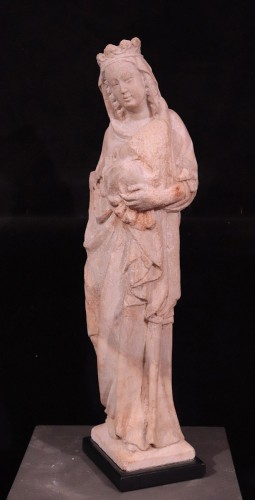 Marble sculpture &quot;Madonna with the Child&quot;, italy, 14th century - Middle age