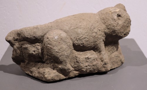 Antiquités - Stone sculpture &quot;Feline animal&quot;, 15th century