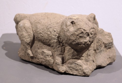 Antiquités - Stone sculpture &quot;Feline animal&quot;, 15th century