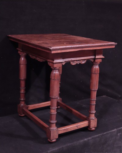 <= 16th century - Walnut Table, Florence, 16th Century