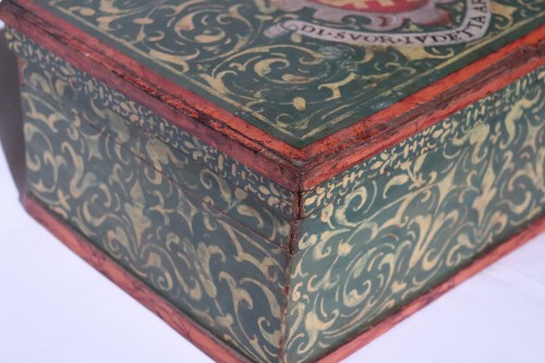 17th century - Lacquered box, Tuscany 17th century