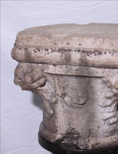 Stone Capital, Venice, 15th Century - 