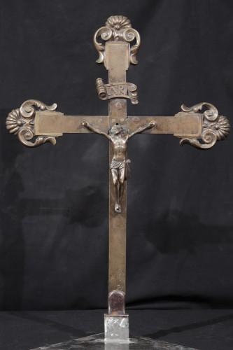 Christ en bronze avec croix, Toscane XVIe siècle - Sculpture Style Renaissance