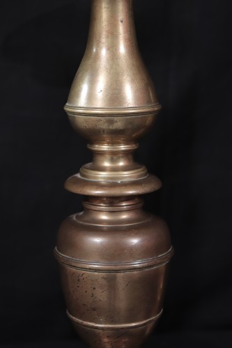 Paire de  pique cierge en bronze, Toscane 16e siècle - Numero 7 Antiquariato