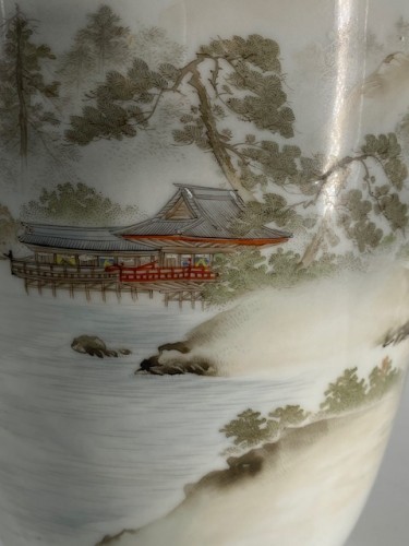  - Paire de vases japonais