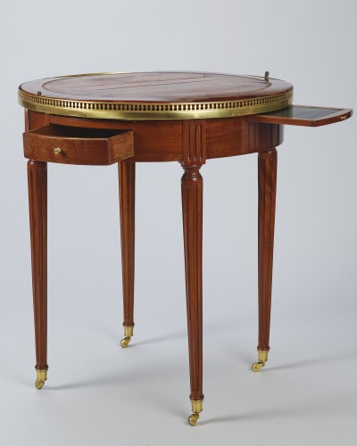 Table bouillotte en acajou Louis XVI - Mobilier Style Louis XVI
