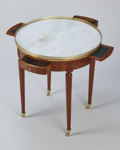 Louis XVI - Table bouillotte en acajou Louis XVI