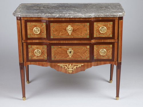 Petite commode sauteuse d'époque Louis XVI - Mobilier Style Louis XVI
