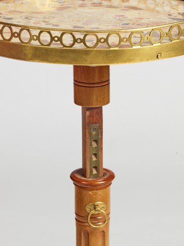 Guéridon tripode à crémaillère Louis XVI - Mobilier Style Louis XVI
