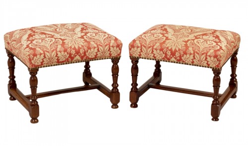 Paire de tabourets Louis XIII