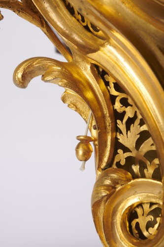 18th century - French Louis XV Cartel of alcove making alarm clock by JP Courtois à Paris