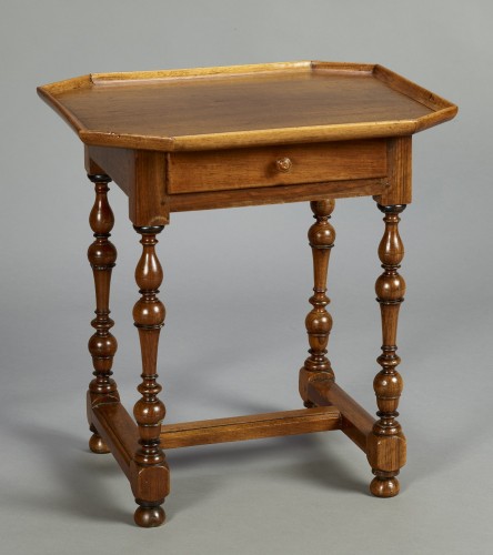 Petite table Louis XIII - Mobilier Style Louis XIII