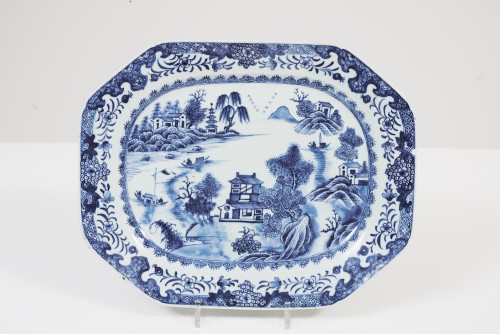 Terrine couverte et son présentoir en porcelaine de Chine XVIIIe - Galerie Damidot