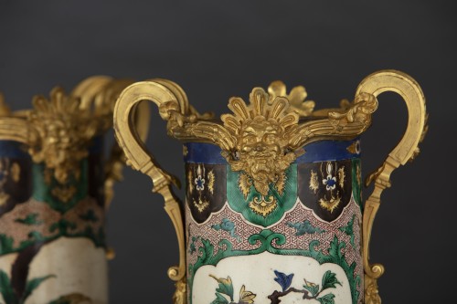 19th century - Pair of cylindrical vases in China from Verde family