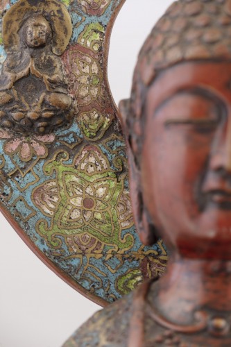 Grand Bouddha debout en bronze et émaux cloisonnés, Chine fin 19e - Arts d