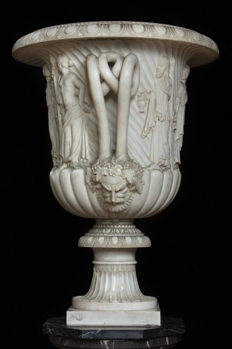Pair Of Large White Statuary Marble Vases, Rome 19th Century - Napoléon III
