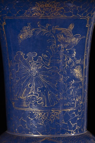 Asian Works of Art  - Pair Of porcelain Vases On A Blue Background, China Kangxi Period (1661-1722)