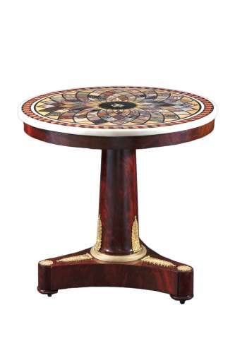 Important Round Center Table